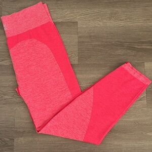 🧡 NWOT PINK Victoria's Secret Two-Tone Coral Seamless Activewear Leggings